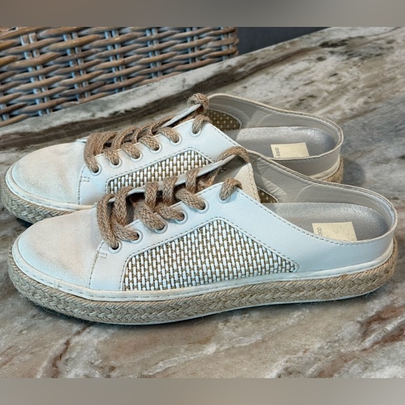 Women’s DOLCE VITA Lian Lace Up Slip On Sneakers- Size 8.5 - Picture 2 of 8